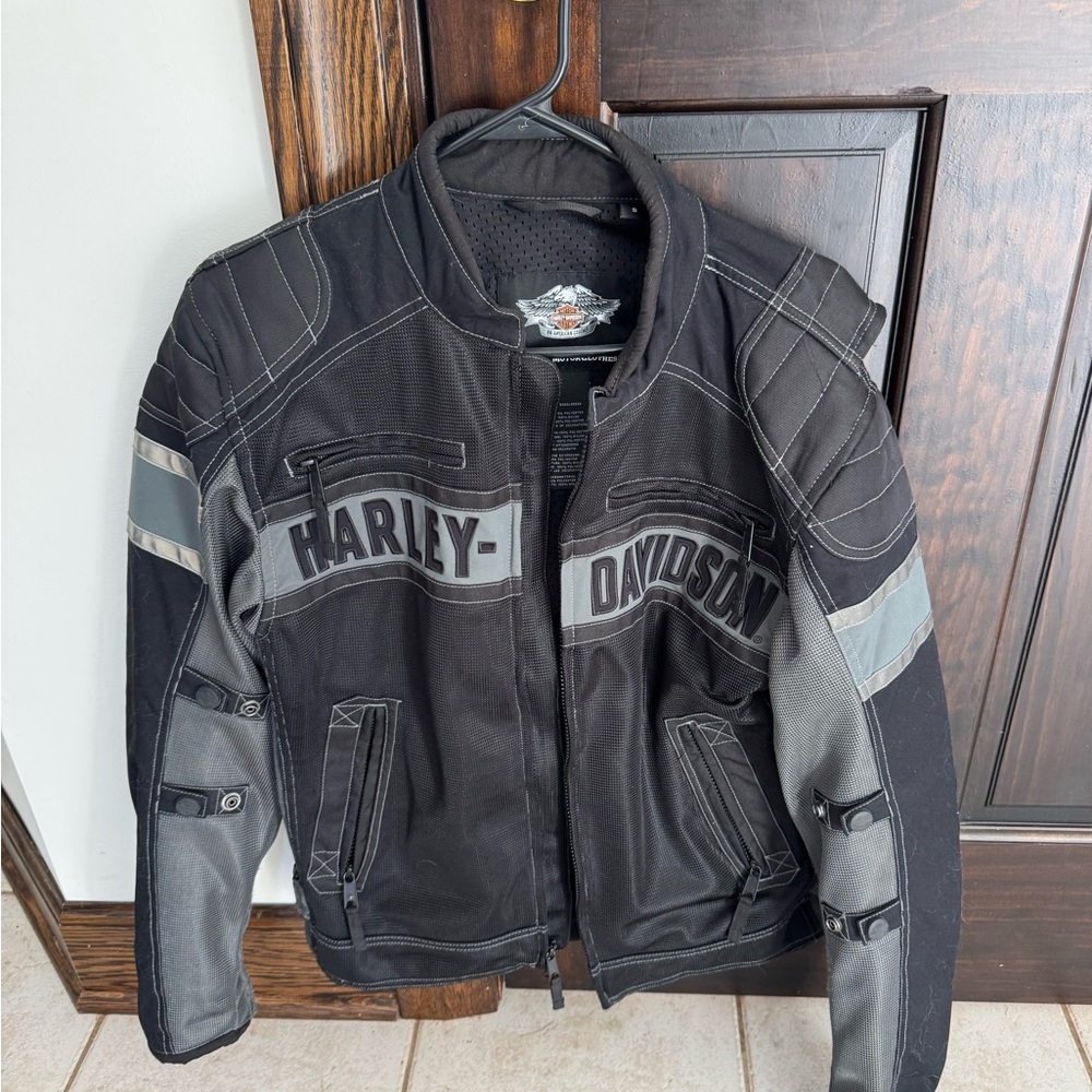 Harley-Davidson Men's Black and Gray Performance Jacket